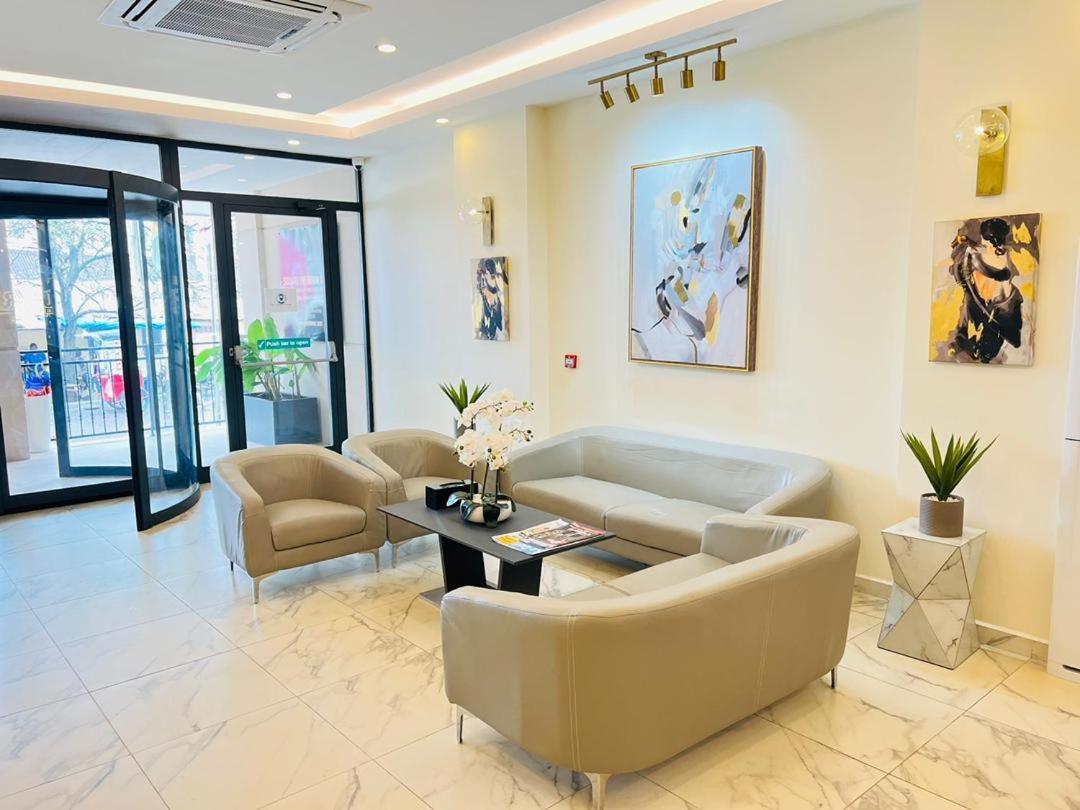 Souare Premium Hotel Conakry Bagian luar foto