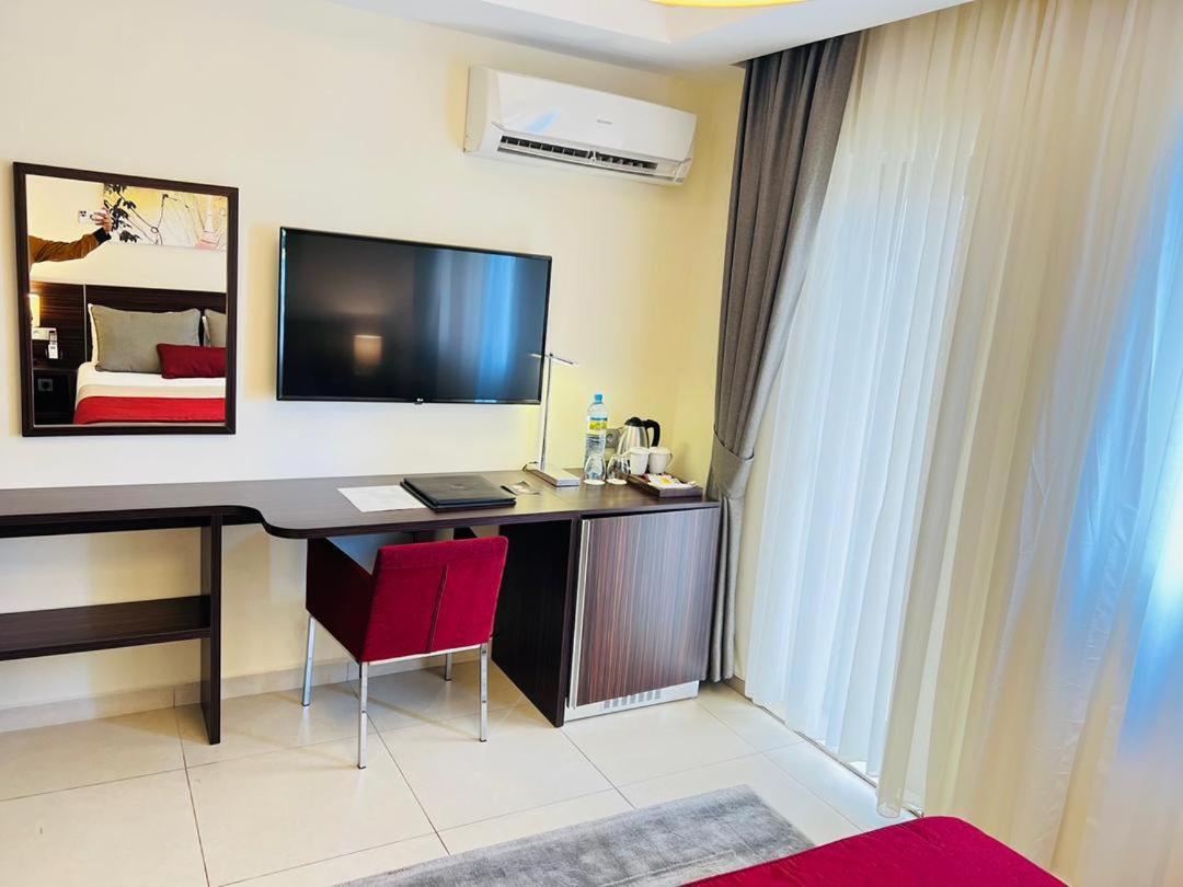 Souare Premium Hotel Conakry Bagian luar foto