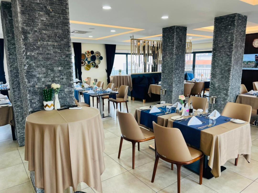 Souare Premium Hotel Conakry Bagian luar foto