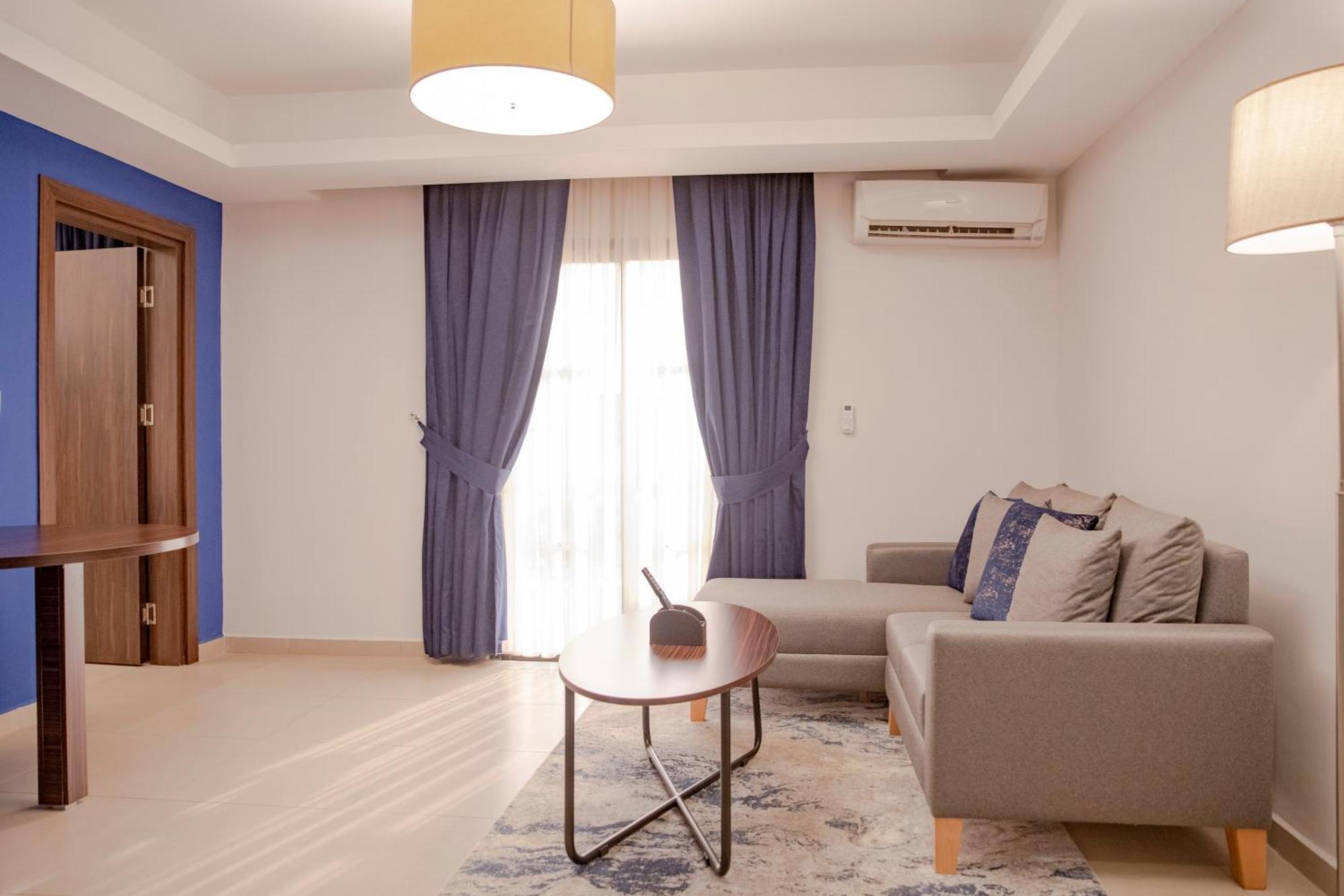 Souare Premium Hotel Conakry Bagian luar foto