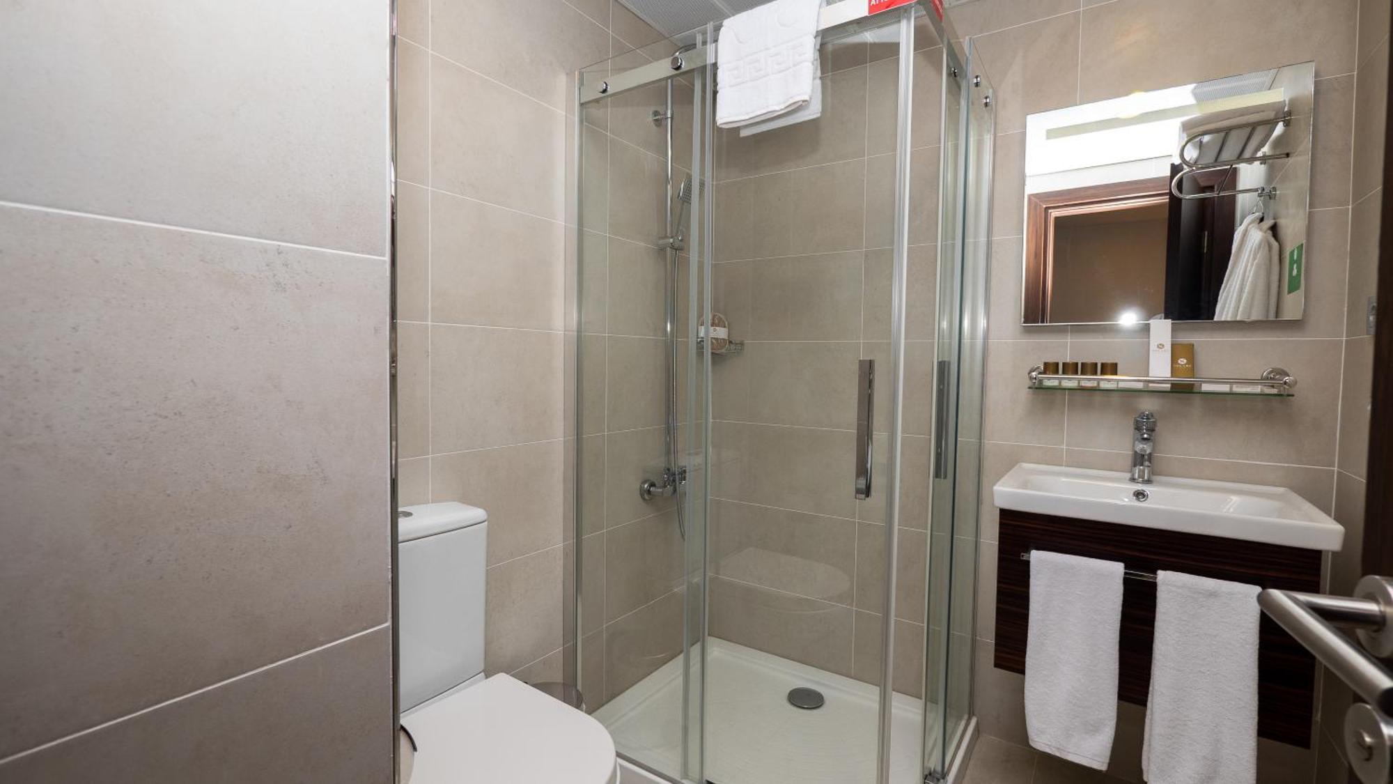 Souare Premium Hotel Conakry Bagian luar foto
